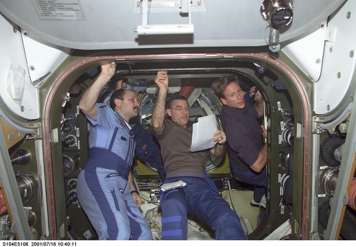 STS104-E-5106