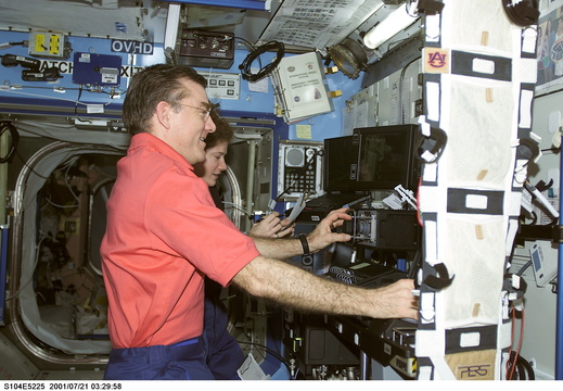STS104-E-5225