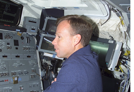 STS104-E-5227
