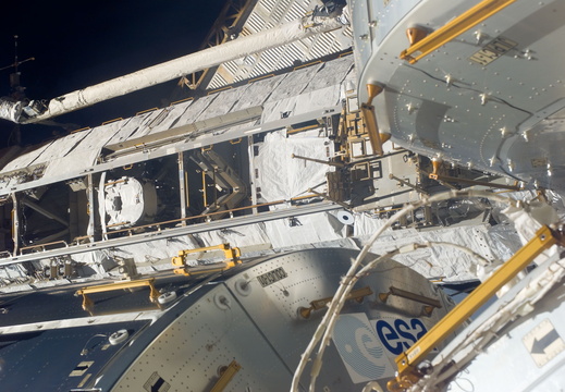 STS123-E-09824