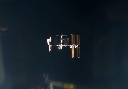 STS123-E-10094