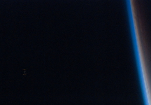 STS123-E-10189