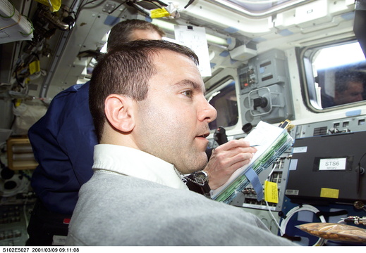 STS102-E-5027