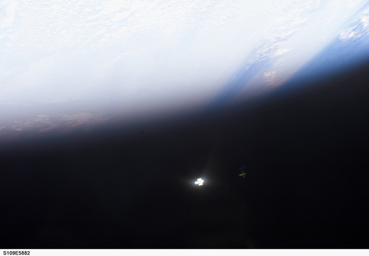 STS109-E-5882