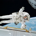 rex-j-walheim-sts-110-spacewalk_26549199282_o.jpg