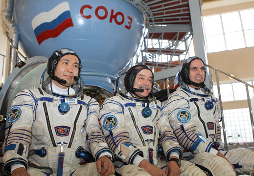 Expedition 36 37 Backup Crew Members - 8714718704 b6e0434a1d o