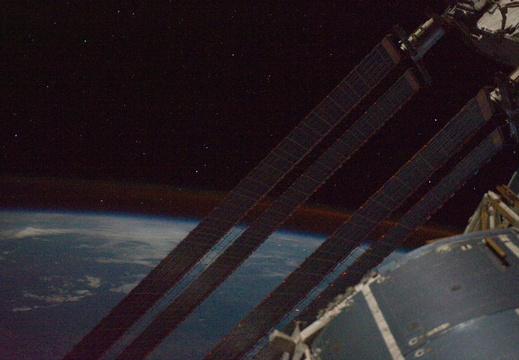 STS135-E-09042