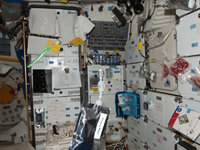 STS135-E-08138