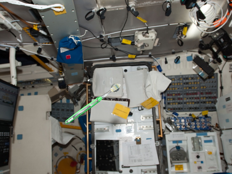 STS135-E-08141