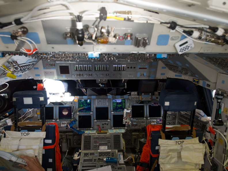 STS135-E-06242