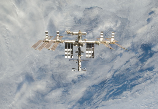 STS133-E-10392