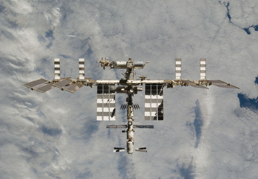 STS133-E-10404