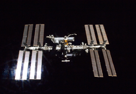 STS133-E-10359
