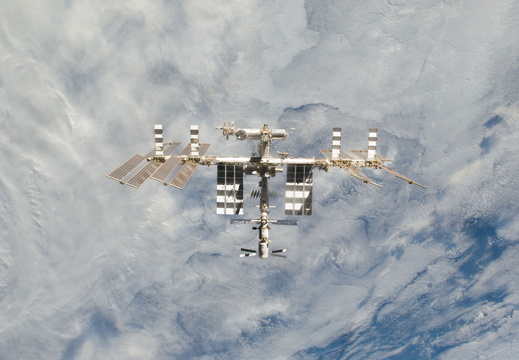 STS133-E-10393