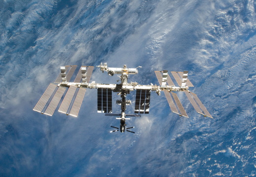 STS133-E-10382