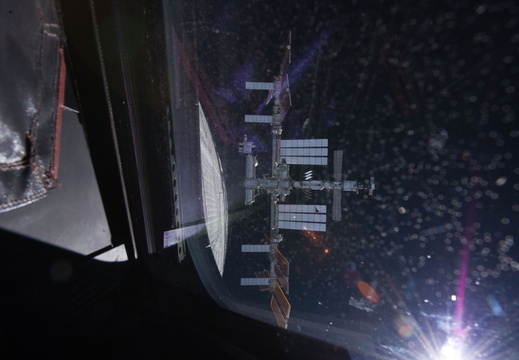 STS131-E-07576
