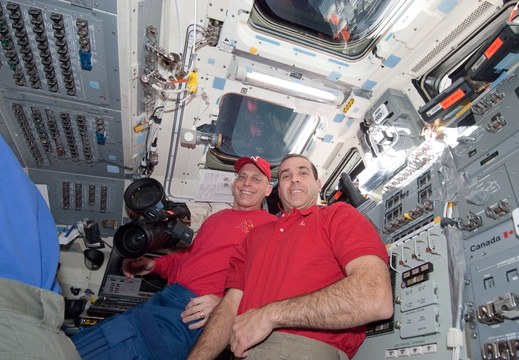 STS131-E-07233