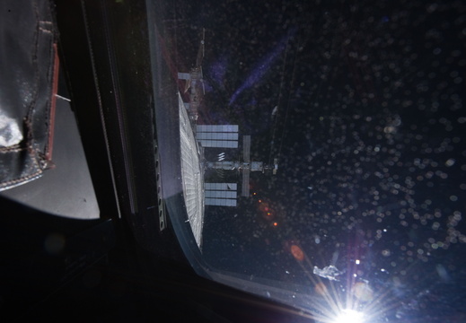 STS131-E-07582