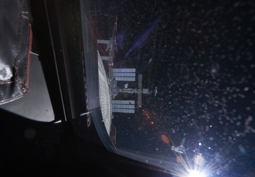 STS131-E-07581