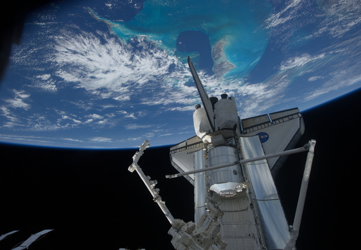 STS131-E-13905