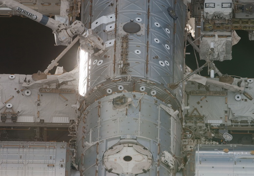 STS130-E-13216