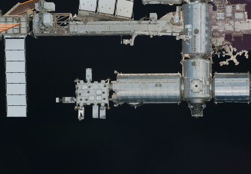 STS130-E-12239