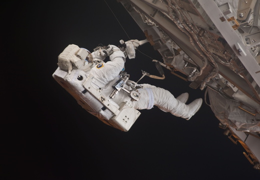 STS128-E-07701