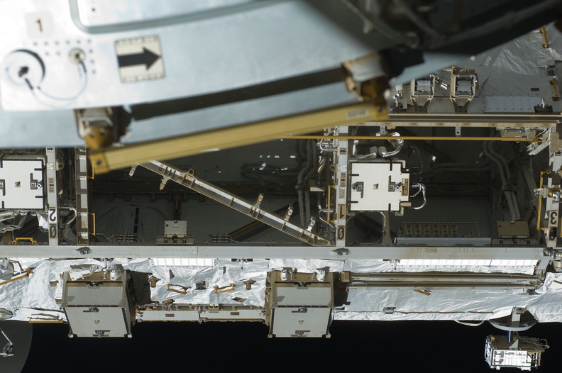 STS129-E-08109.jpg
