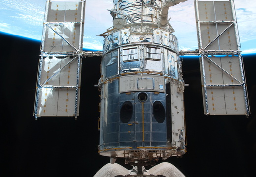 STS125-E-11600