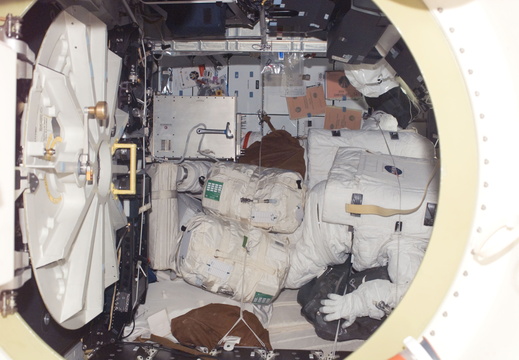 STS121-E-05959