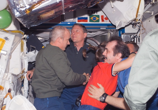 STS121-E-07698