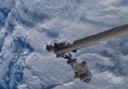 STS121-E-06333