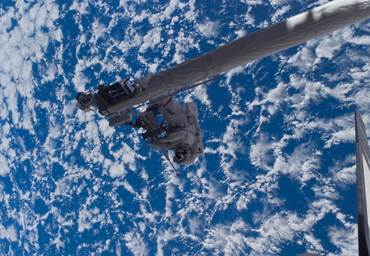 STS121-E-06348