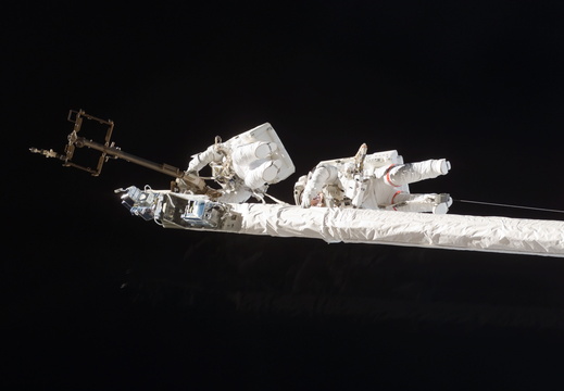STS121-E-06059