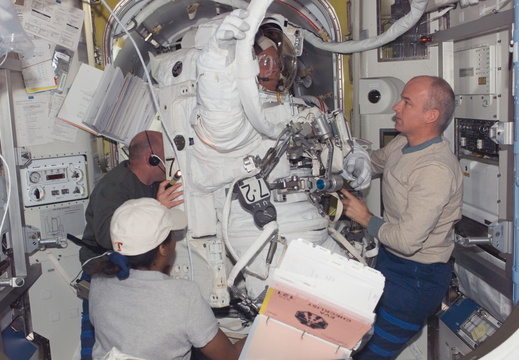 STS121-E-06026