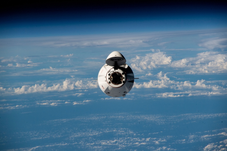 the-spacex-dragon-resupply-ship-approaches-the-space-station_52778909512_o.jpg