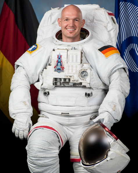official-portrait-of-european-space-agency-astronaut-alexander-gerst_43245907660_o.jpg